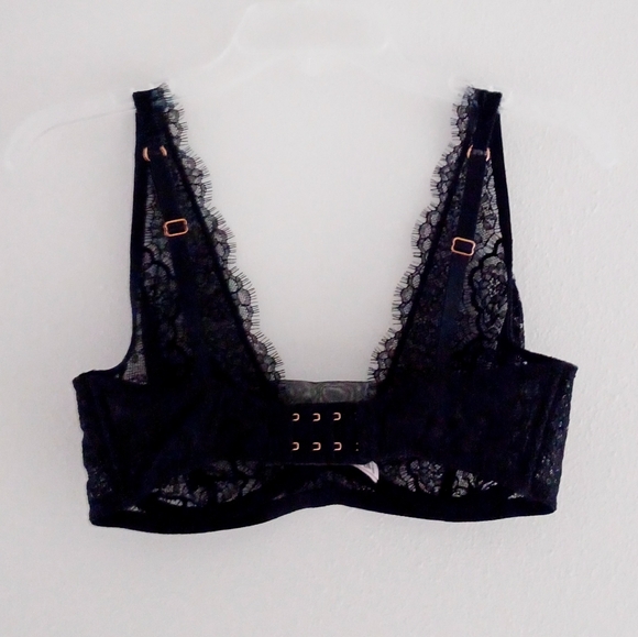 Victoria's Secret Dream Angels Unlined Plunge Bra, size 32DD - Picture 5 of 13